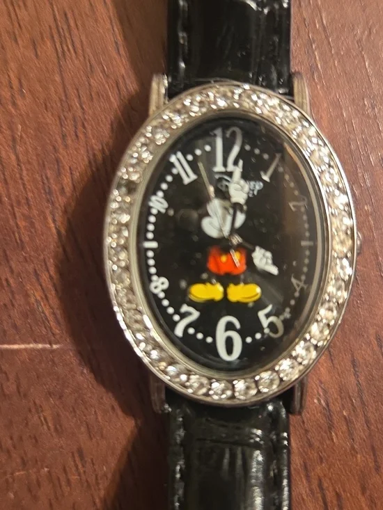 Mickie Mouse Watch - Picture 3 of 6